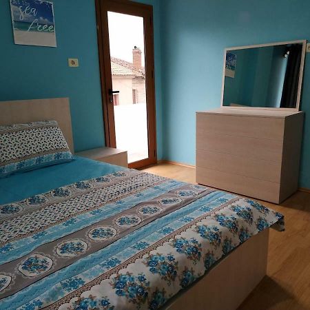 Lovely Apt At The Heart Of The City&Near The Lake Pogradec Exterior photo