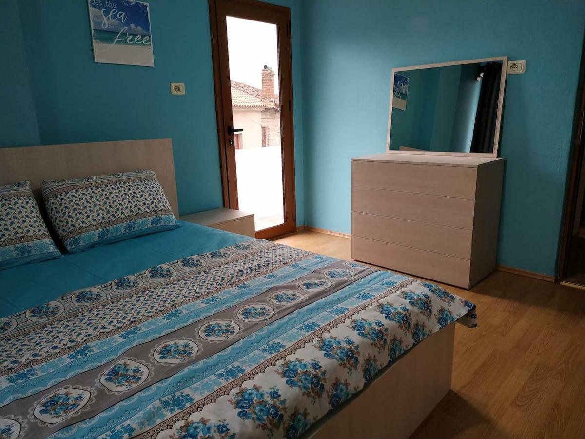 Lovely Apt At The Heart Of The City&Near The Lake Pogradec Exterior photo
